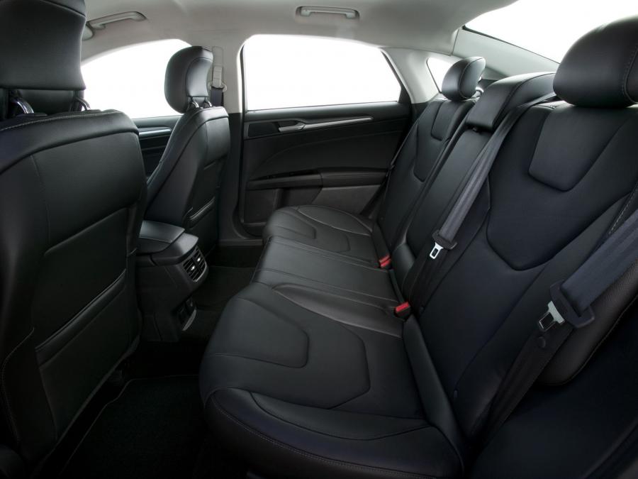  Ford Fusion 2013 года  (US) (фото 40 из 202)